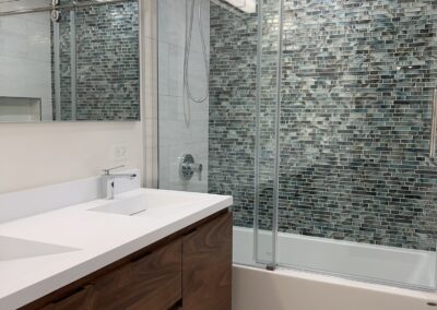 Lakeview Bathroom Remodel – W Wellington Ave