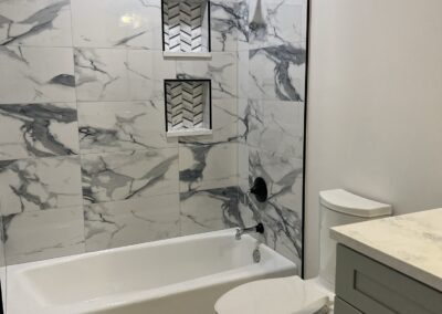 Western Springs Guest Bath Remodel – Grand Ave