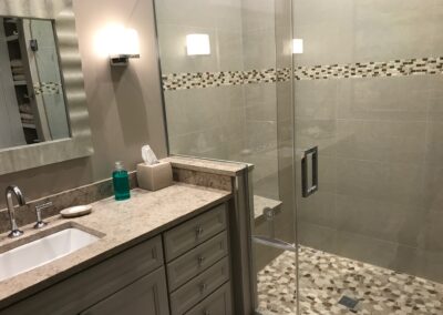 Chicago Bathroom Remodel – N Glenwood Ave